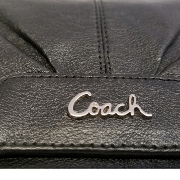 Coach Ashley Leather Wristlet - Picture 4 of 7